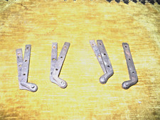 ANTICHE CERNIERE FORGIATE A COMPASSO PER CREDENZE O ALZATE DA TRUMO' del 600-700