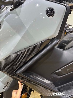 MOS Carbon Fiber Front Side Covers for Yamaha TMAX 560 2025
