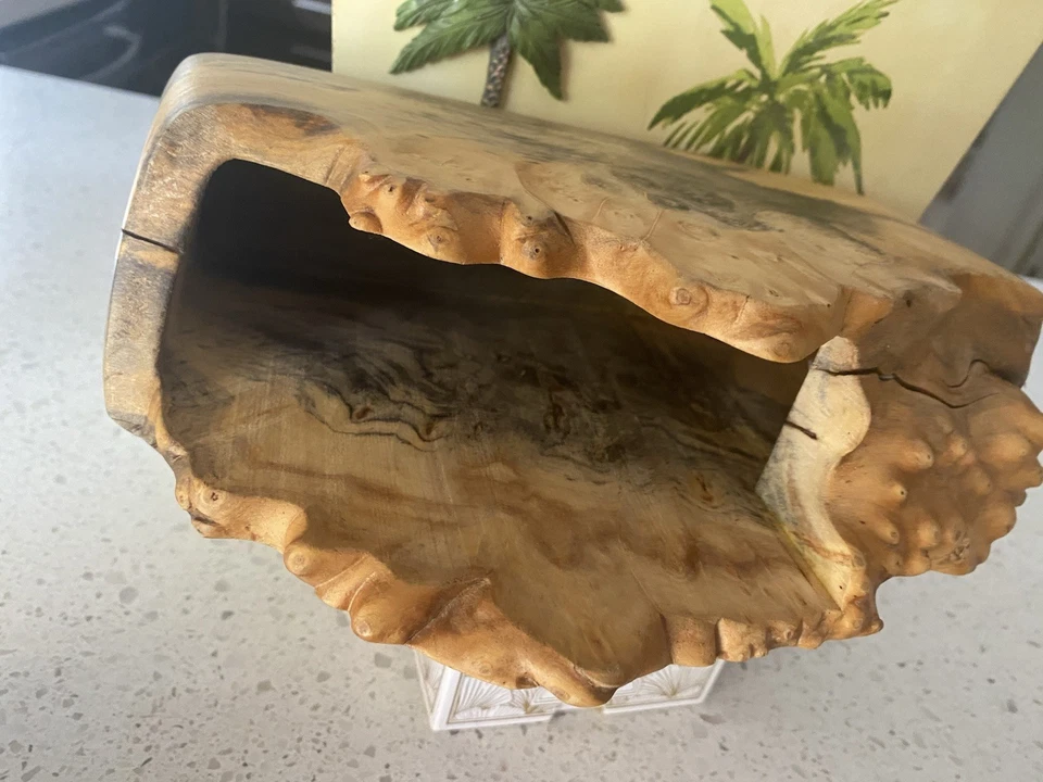 California Buckeye Burl Wood Puzzle 9 X5 Box w/Hidden Compartment Mint - Image 3 of 4