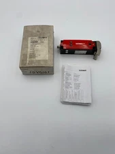 EUCHNER CET2 AX LRA 00 50X SA SAFETY SWITCH with box and manual