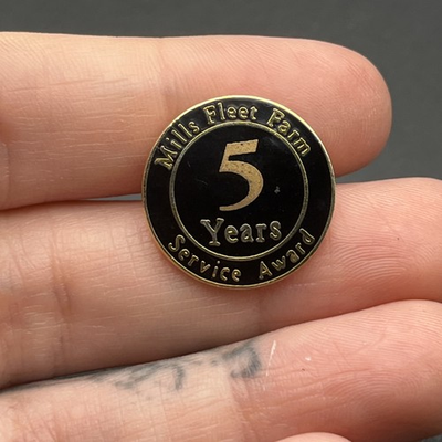 #ad Mills Fleet Farm 5 Year Service Award Lapel Hat Pin $9.99