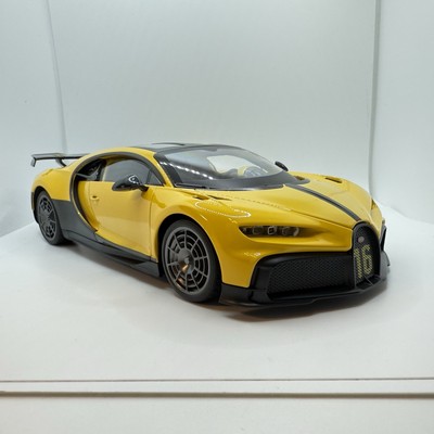 Bugatti 1/18 Scale Supercar Model Children'S Alloy Car Simulation Car Boys Toy C