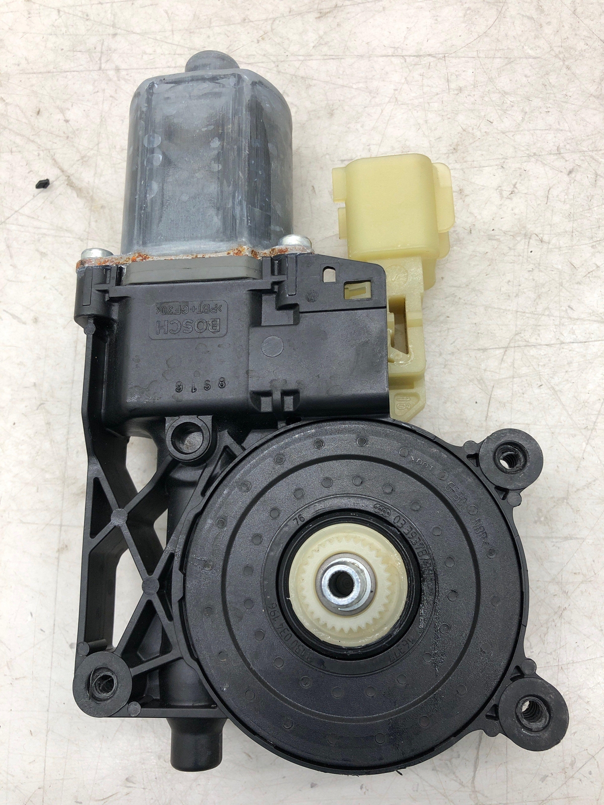 2019-2023 ASTON MARTIN VANTAGE RIGHT DOOR POWER WINDOW MOTOR OEM