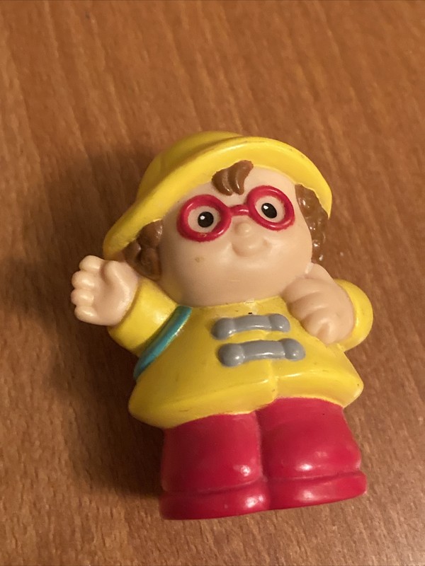 Fisher Price Little People School Girl w Yellow Rain Coat Hat Backpack Glasses