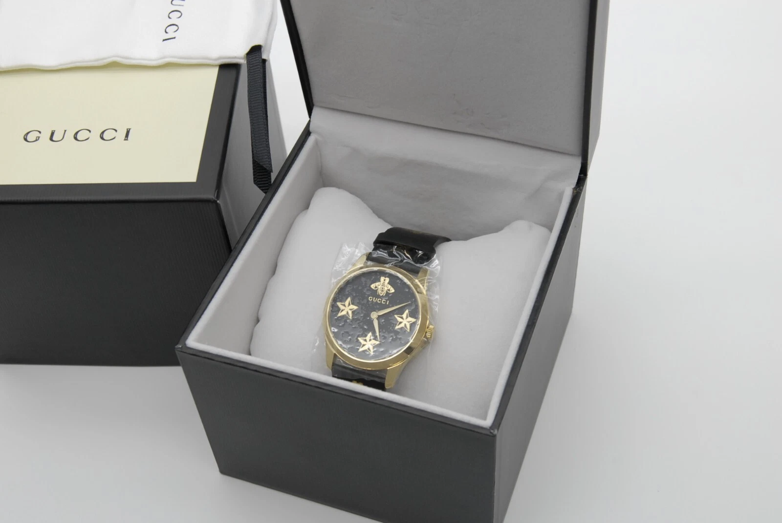 【NON UTILISÉE avec boite】 Montre Homme GUCCI G Timeless Star Bee 126,4 38mm Noir Or QZ
