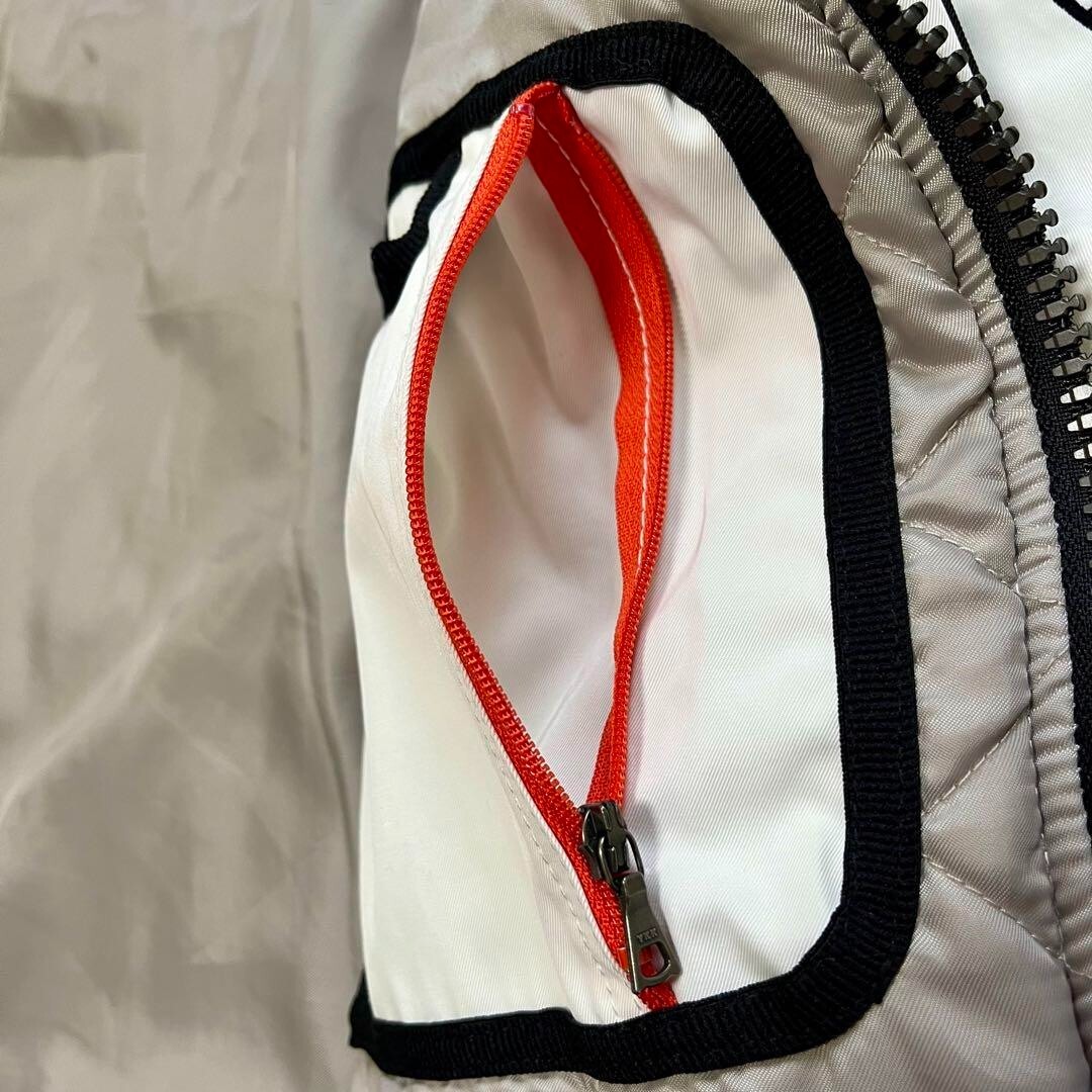 AVIREX GT-10 ホワイトフライトジャケット AVIREX Flight jacket GT-10 White Size S free shippping from