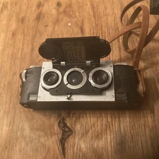 Stereo Realist 3.5 3D  35mm Film Camera with Cap & Case by The David White Co.