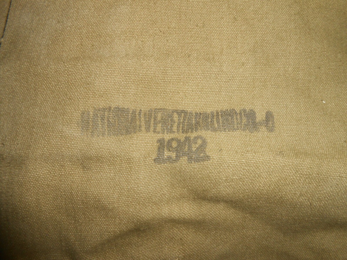 U.S.ARMY*:: WWII 1942 TENT , 2 X 1/2 Tent or shelter 1942