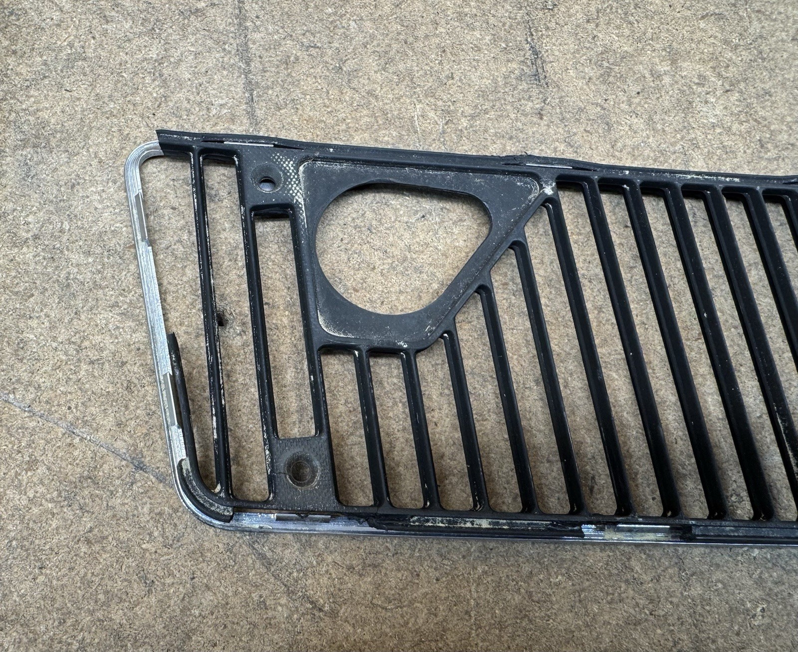 1981-1990 Rolls Royce Silver Spur Spirit Bentley Wiper Arm Air Cowl Vent Set MY