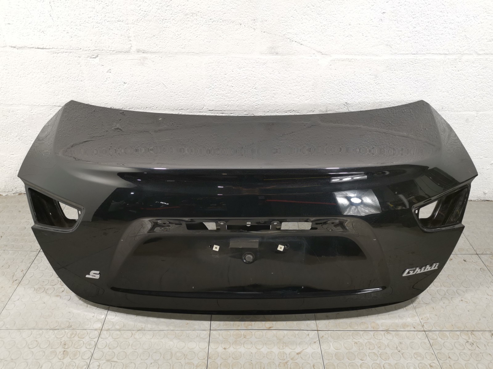 Maserati Ghibli RWD 2017 3.0 L Auto Rear Trunk Tailgate Shell Black Color OEM