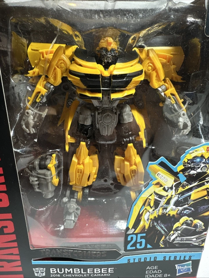 Transformers Studio Series Bumblebee 2 Pack Deluxe Class 24/25 Target Exclusive - Image 3 of 4