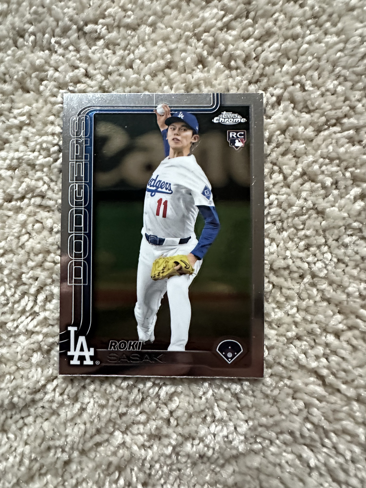 2025 Topps Chrome - Roki Sasaki #217 Refractor (RC)