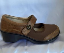 Alegria Maya Sz 9-9.5 40 Brown walnut Mary Jane Shoes Fabric/Leather Wedges