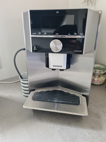 Siemens EQ9 Extra Klasse Kaffeevollautomat