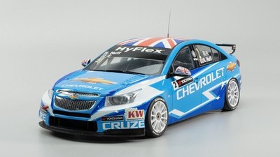 Aoshima Beemax 24003 - Chevrolet Cruze 1.6T 2012 - WTCC World Champion - 1:24