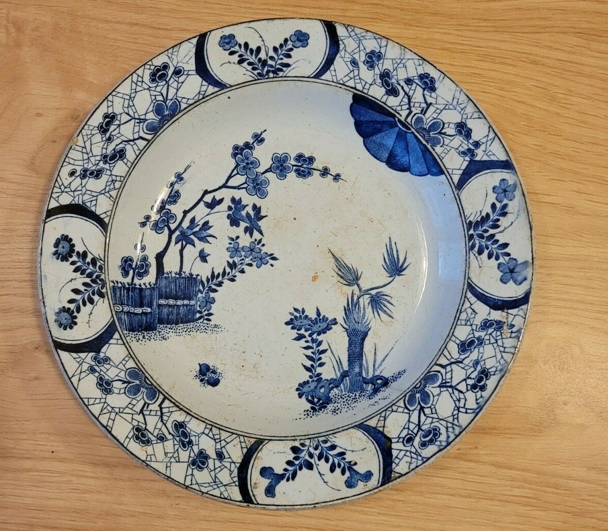 8 Assiettes Anciennes En Faïence – Creil Montereau – Motif Japon 1880