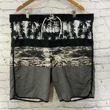 Old Navy Swim Trunks Mens Sz 42 Gray White Ocean Scene