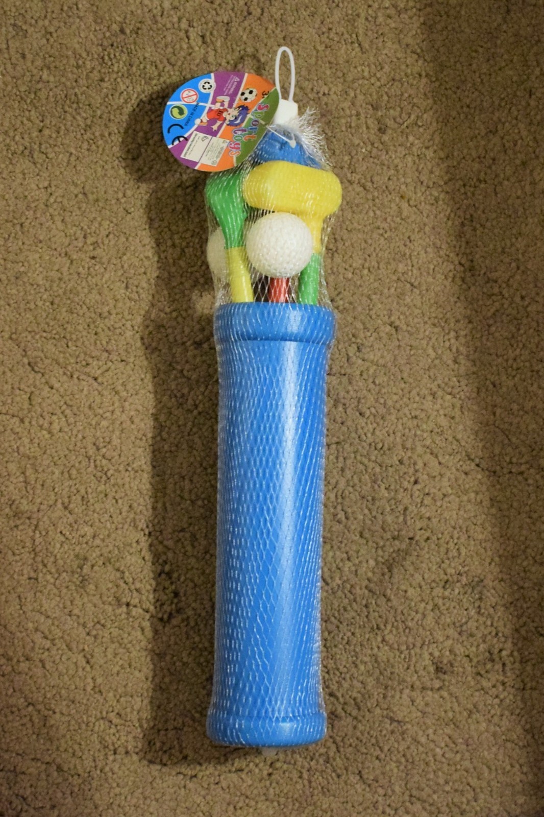 CHILDREN'S PLASTIC TOY GOLF SET 3 CLUBS BAG BALL BLUE OR RED DRIVER