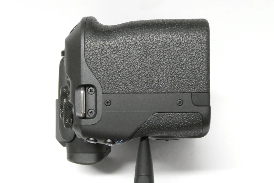 Canon EOS R10 Gehäuse / Body gebraucht unter 1000 Auslösungen R 10 - Bild 4 von 4