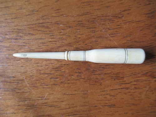 Vintage Sewing Awl Bodkin Ivory Color Bone 3.5" Long Antique