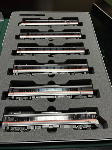 KATO 383 Series Shinano Juego Básico 6 Coches 693080 | Condition: Used