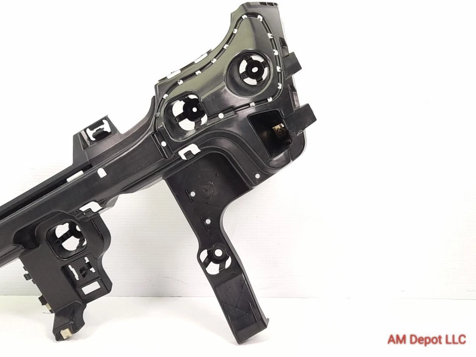 2014 Mini Cooper S F56 F57 JCW Rear Bumper Cover Right Passenger Guide Bracket  - Image 3 of 4