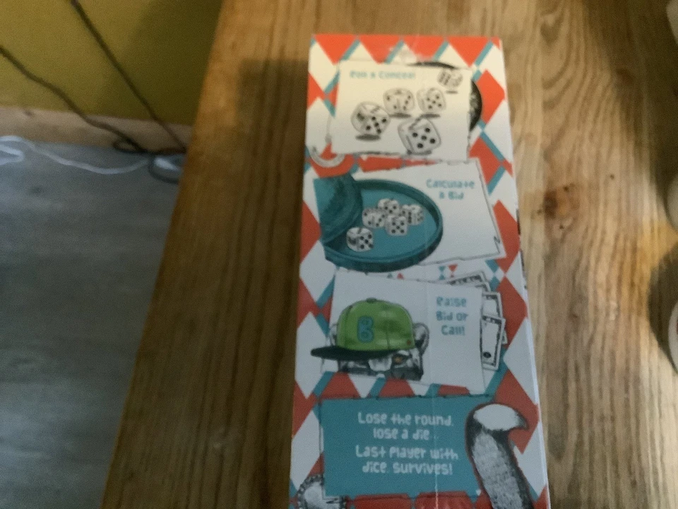 Bananagrams Fluff Dice Game Ages 8+ New & Sealed - Image 2 of 3