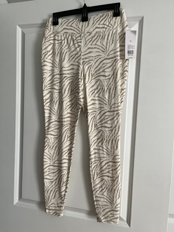 NEW DIRECTIONS LEGGINGS, SZ. MED, -MACHINE WASH COLD-NEW W/TAG