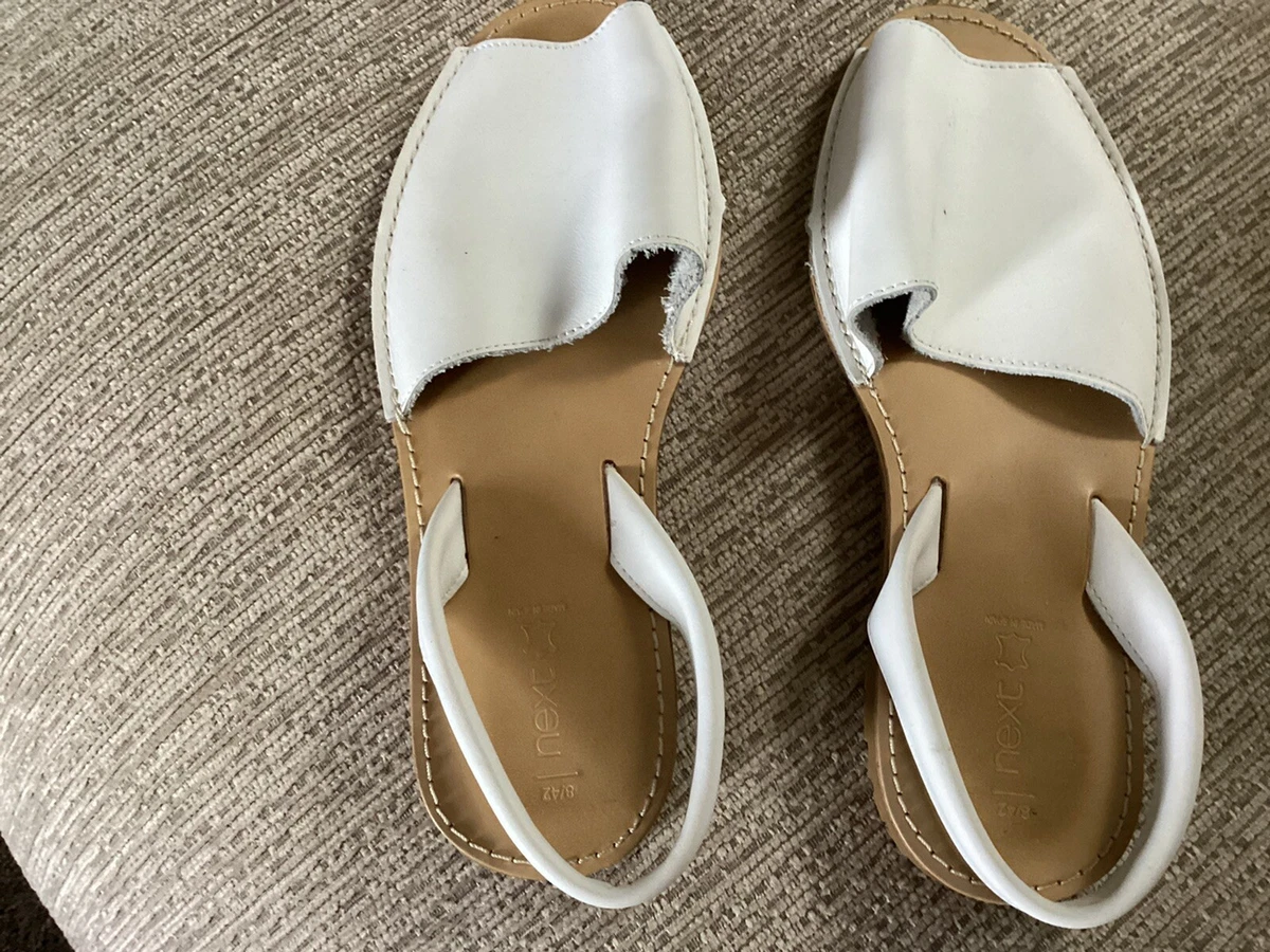 White sandals size 8 2025