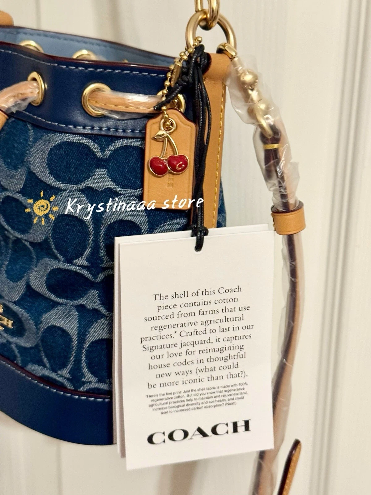 Coach Mini Borsa Secchiello In Denim Firmato CY740 Nuova Con Etichetta Con Charm Ciliegio