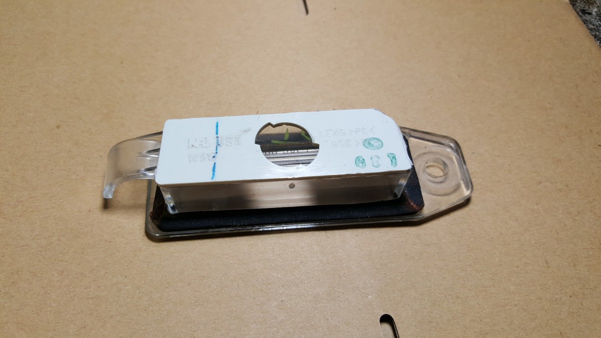 97-01 TOYOTA CAMRY 97 98 avalon 81271-AA010 lens LICENSE PLATE