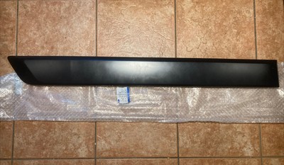 Genuine Ford - Moulding Assy - Rear Quarter Outer - 2318005 for 