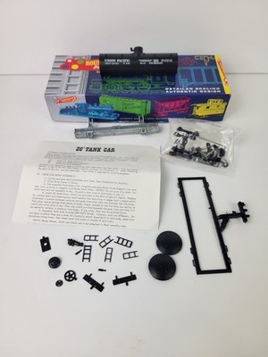Roundhouse HO Kit 3365 Union Pacific O/T Tank Car #323 Read