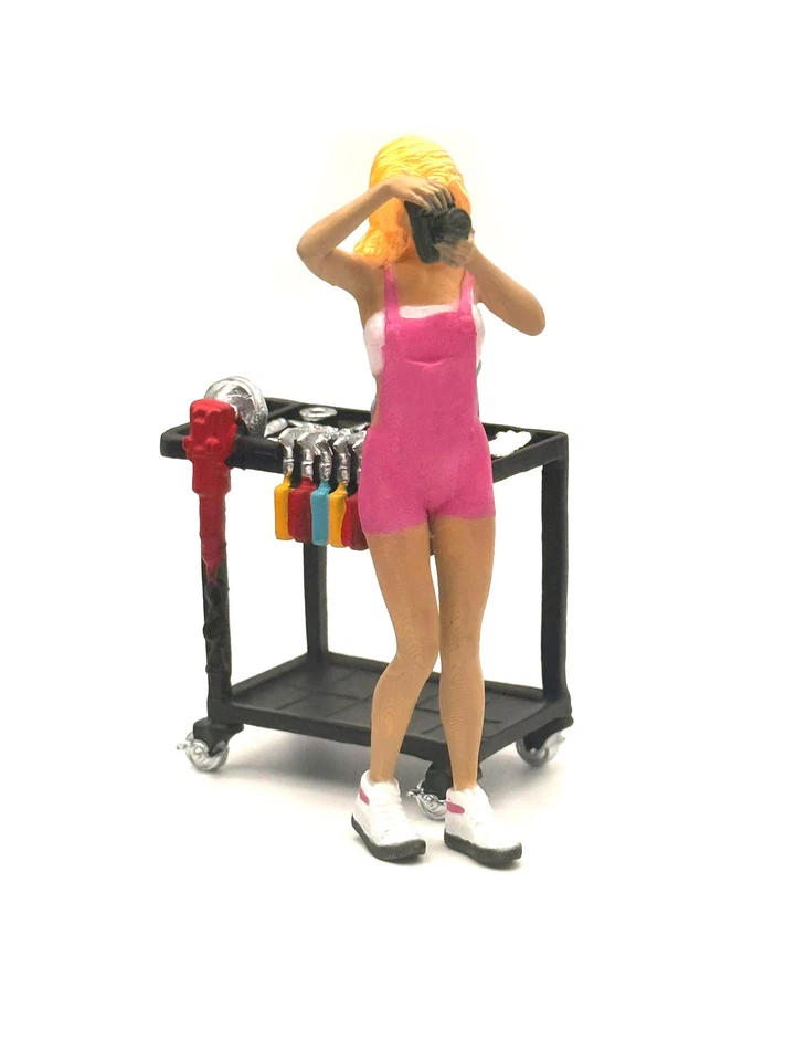 DM-MODELLBAUSHOP 1:18 Resin Figur unbemalt Fotografin Kamera Diorama Racing Modellbau Szene