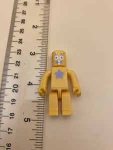 Vintage Robot Gumball Vending Machine Toy Figures Prizes Keychains