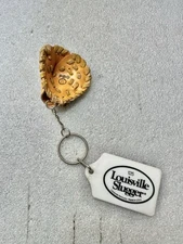 VTG LOUISVILLE Slugger Museum 125 Made In The USA Mini Catchers Mitt Keychain 