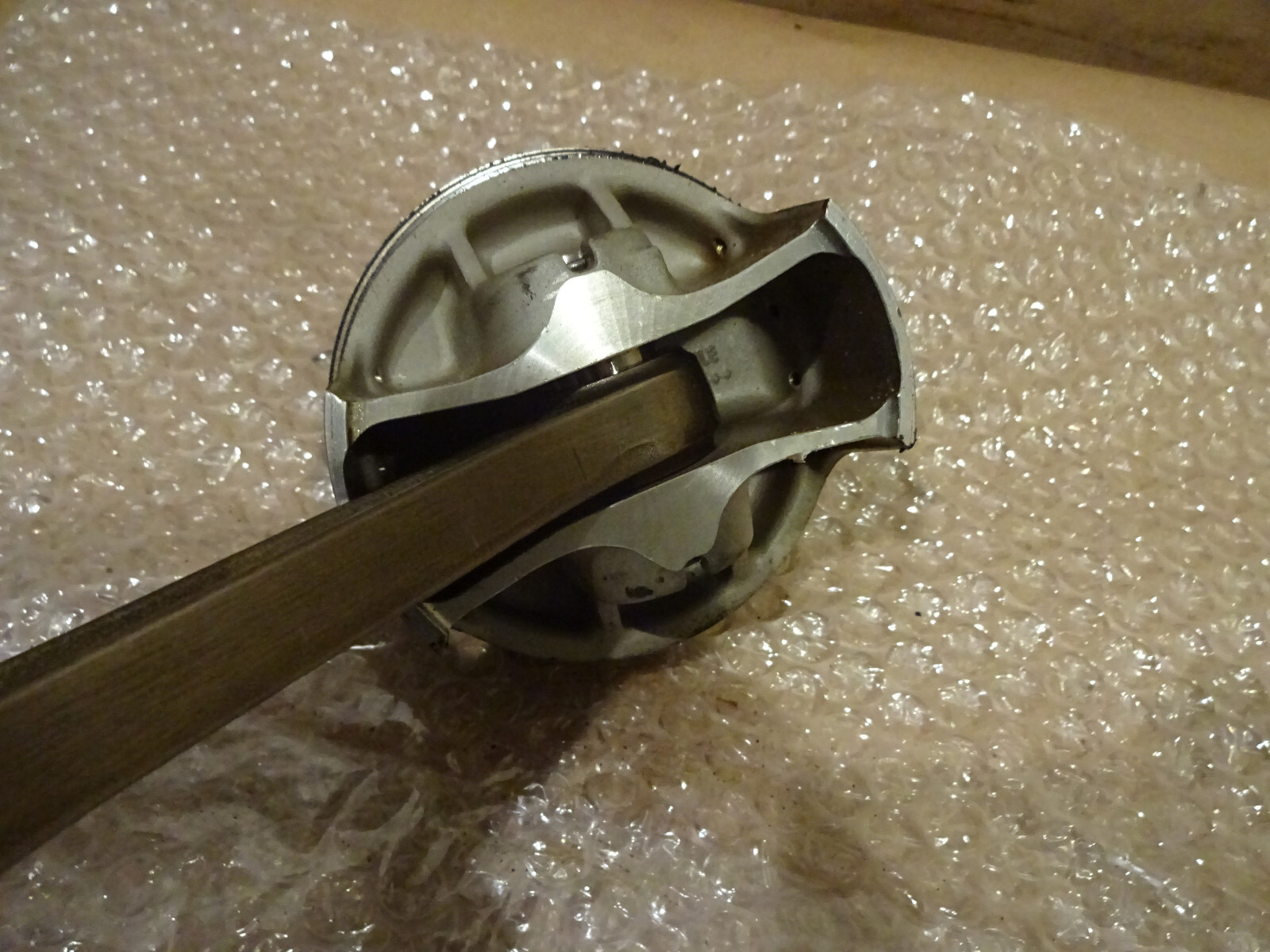 Maserati 4200, Quattroporte-RH Engine Piston & Con Rod Cyl# 2 -P/N 198410-192402
