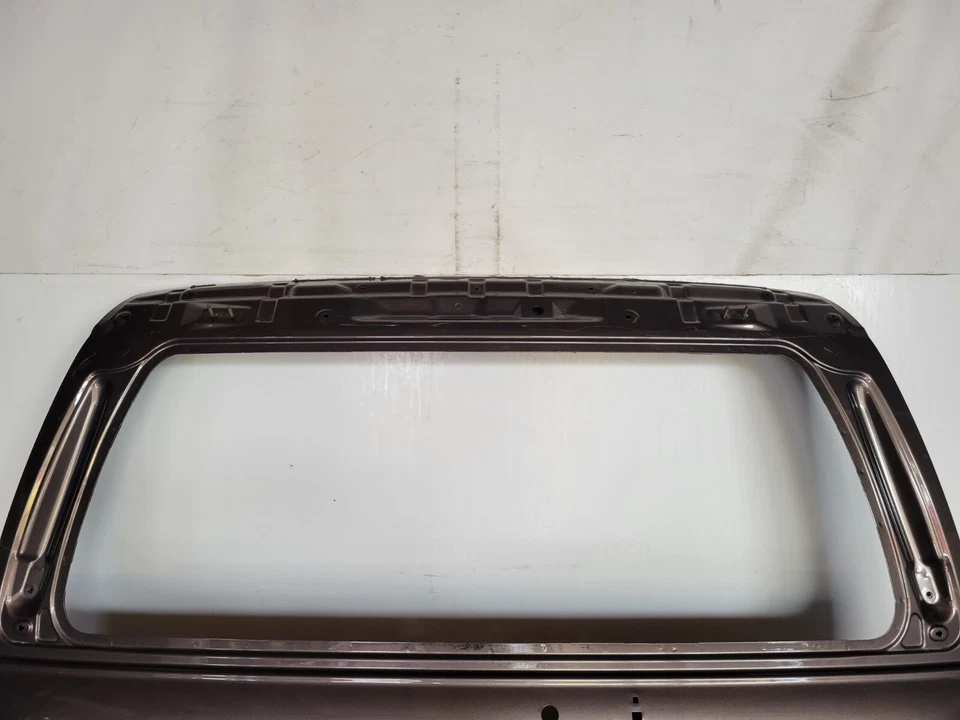 2005 - 2015 NISSAN ARMADA TAILGATE OEM Foto 2 de 4