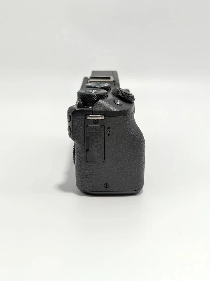 Canon EOS M6 Mark II Mirrorless Digital Camera with 15-45mm Lens Tested - Black - Image 3 of 4