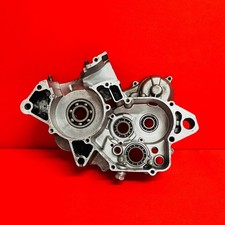 CR125 ENGINE CASE RIGHT CRANKCASE GENUINE OEM...