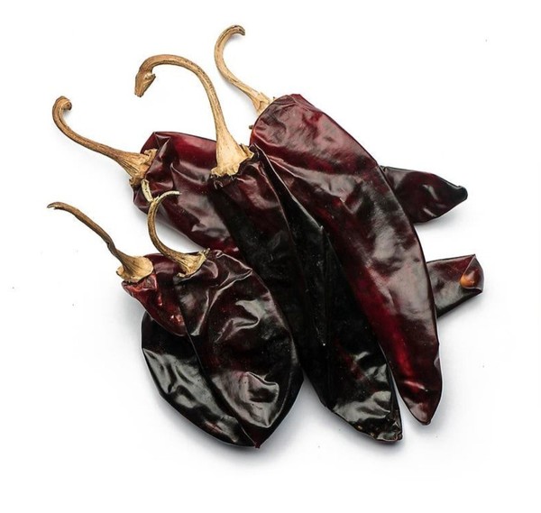 Chiles secos Guajillo / Chile Guajillo Secos (4 oz)