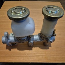Dual Brake Master cylinder NABCO Japan Nissan / Datsun Bluebird Violet Sunny