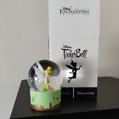 Enesco Disney Showcase Collection Fairy Dust (Tinker Bell Wasserball) (8,5 cm)