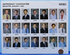 NASA litho Photo '80 vtg Printed Signatures / ASTRONAUT Group 9 / 8" x 10"