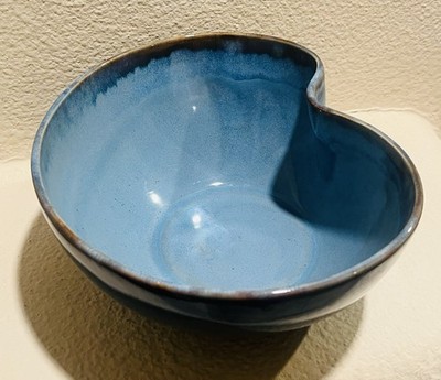 Sky Blue Oval Bowl (Mino Ware?) Heart-like Fluid Bend, Dark Brown Rim