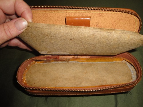 Vintage Topgrain Cowhide Leather Case Shoe Brush W/1 Gillette Blue Blade Razor - Picture 6 of 9