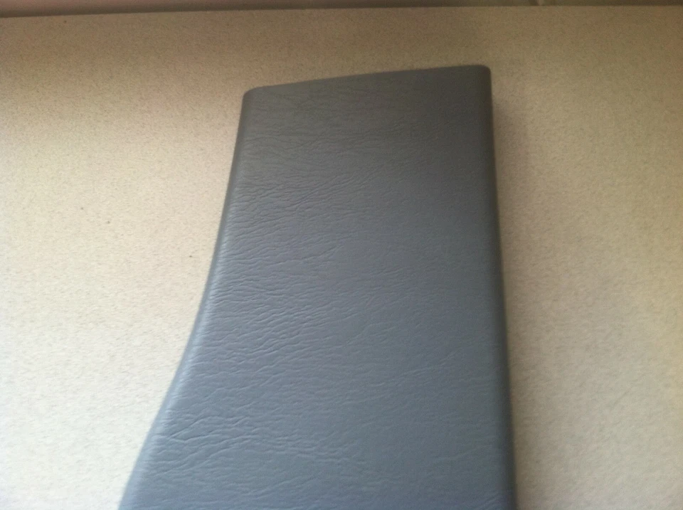 MERCEDES-BENZ ML320 ML430 1998-2003 ~ FONDO DERECHO B- PILAR CINTURÓN DE SEGURIDAD EMBELLECEDOR Foto 2 de 4