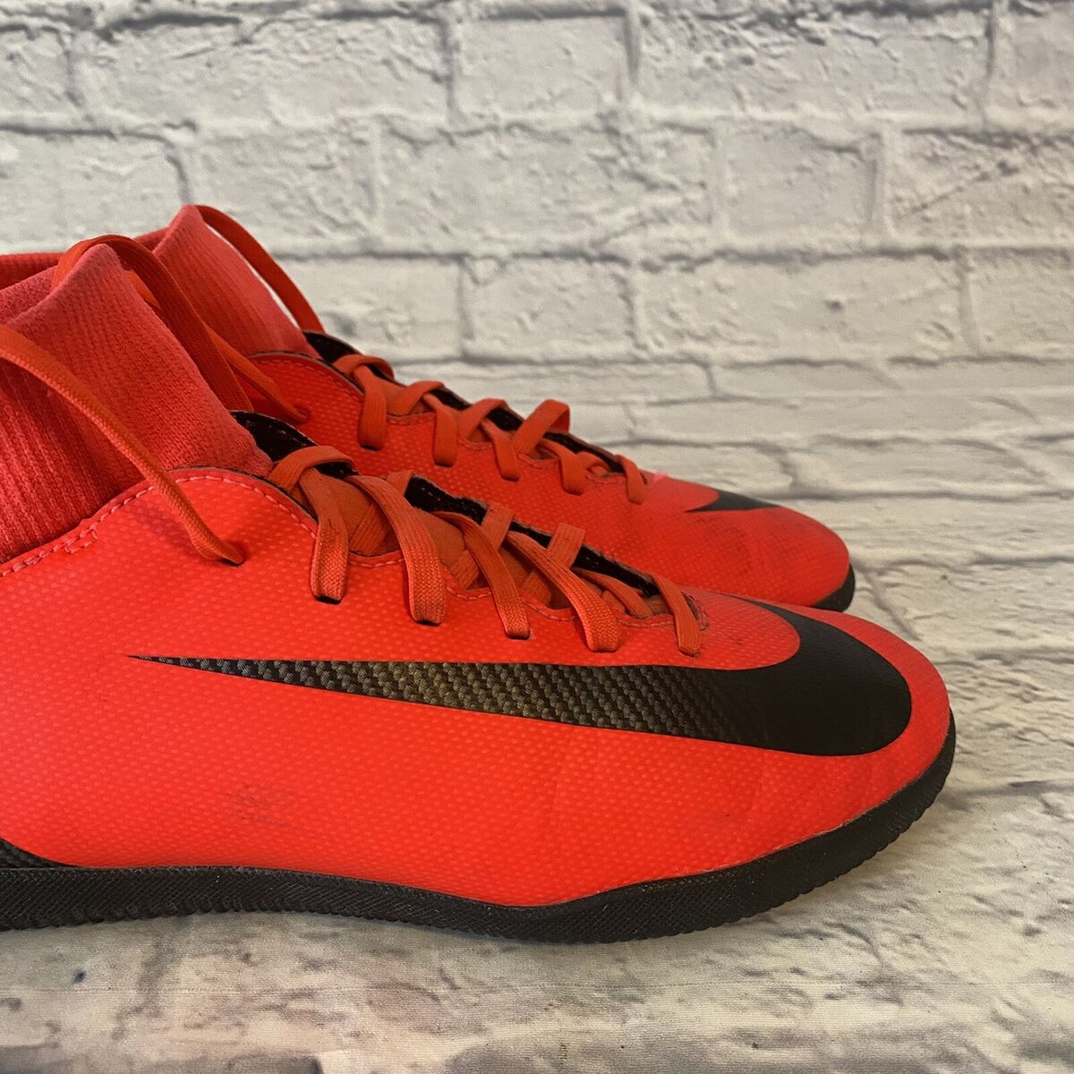 Nike Mercurial SuperflyX 6 Club CR7 IC Soccer Shoes AJ3569 Nike Mercurial SuperflyX 6 Club CR7 IC Soccer Shoes AJ3569