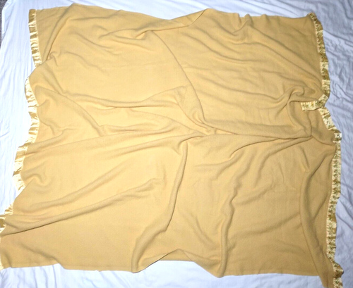 Vtg Thermal Blanket Embroidered Satin Edge Golden Yellow Double 80x85 - Picture 5 of 5