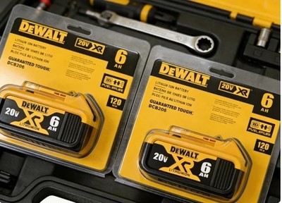 2pc DEWALT 20V Max Premium 6Ah Lithium-Ion Battery / Charger 20V 2PCS 6.0Ah-S
